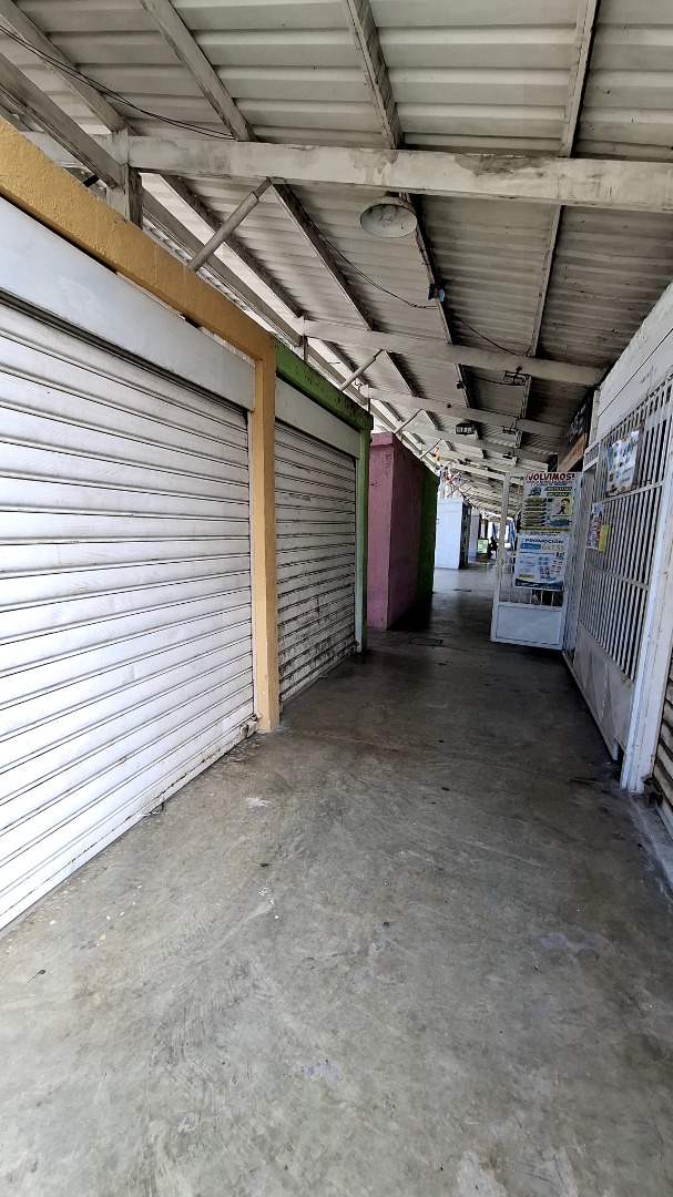 Local en Venta en Centro Comercial Buenaventura  Plaza, Los Guayos, Los Guayos, Carabobo - Cod. 0199 | Veracasa Inmobiliaria - Imagen 1
