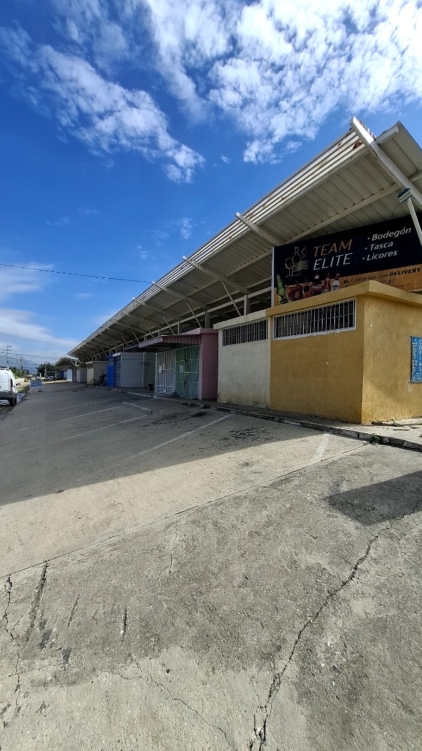 Local en Venta en Centro Comercial Buenaventura  Plaza, Los Guayos, Los Guayos, Carabobo - Cod. 0199 | Veracasa Inmobiliaria - Imagen 2