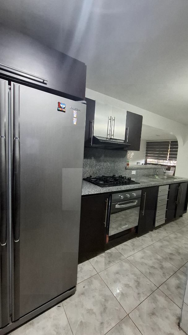 Apartamento en Venta en Residencias  Los Andes 2 , Valencia, San Diego, Carabobo - Cod. 1328 | Veracasa Inmobiliaria - Imagen 3