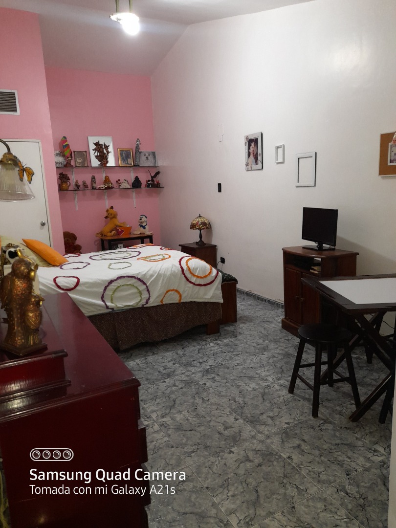 Casa en Venta en Paraparl-Urb Los Cerritos, Valencia, Los Guayos, Carabobo - Cod. 0093 | Veracasa Inmobiliaria - Imagen 3