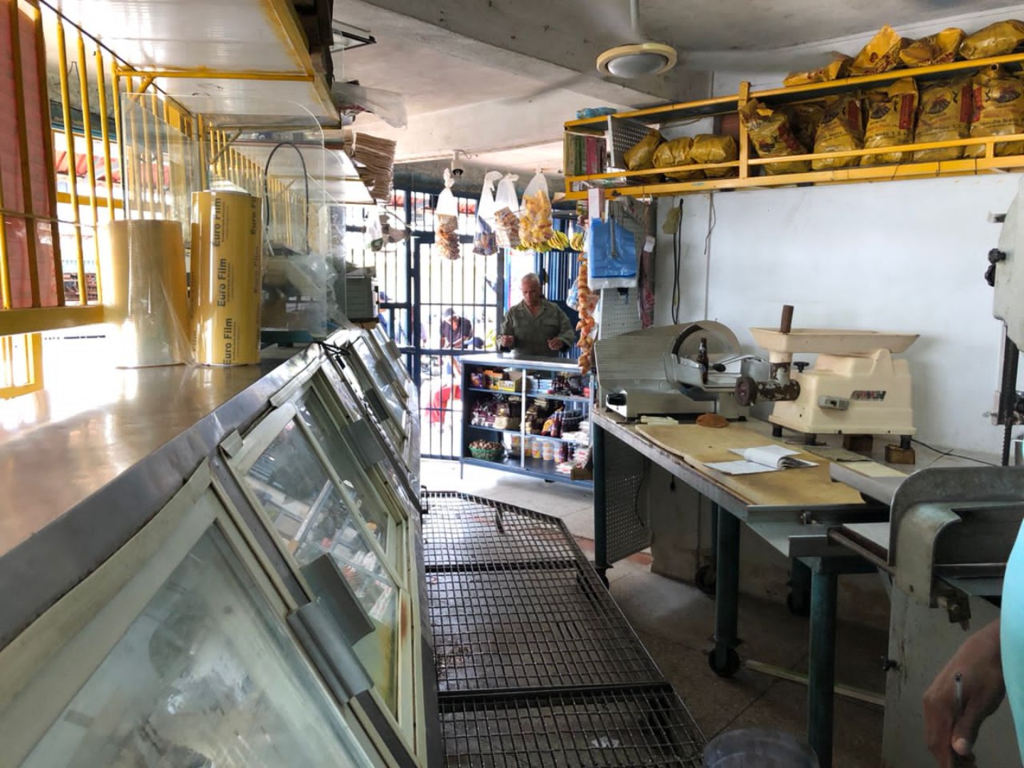 Local en Venta en El Roble , Los Guayos, Los Guayos, Carabobo - Cod. 0030 | Veracasa Inmobiliaria - Imagen 4