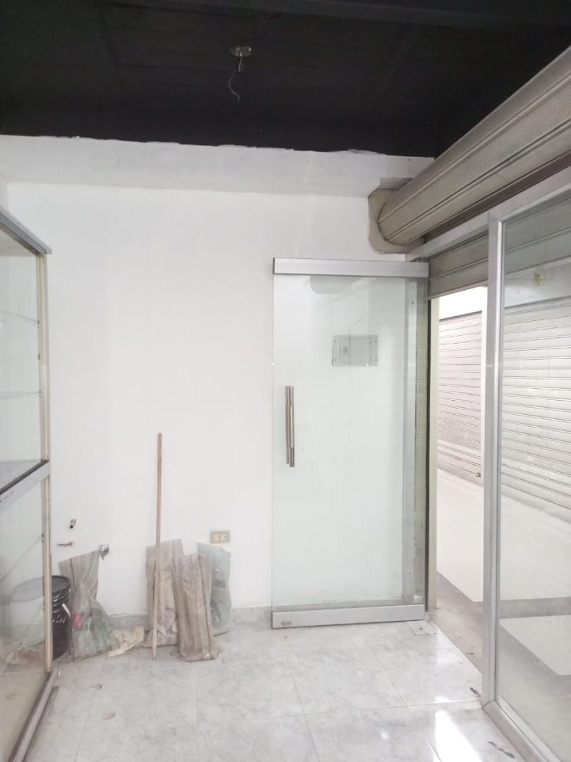 Local en Venta en CC Metroshops/San Diego, Valencia, San Diego, Carabobo - Cod. 0040 | Veracasa Inmobiliaria - Imagen 5